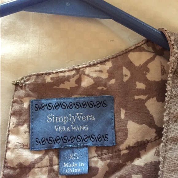 Tan floral tunic top XS - Picture 2 of 3